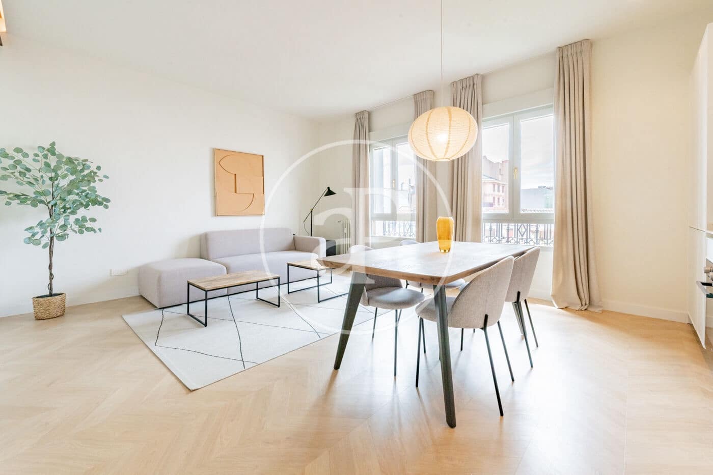 2 quarto Apartamento para arrendar em Madrid cidade - 3 100 € (Ref: 9815859)
