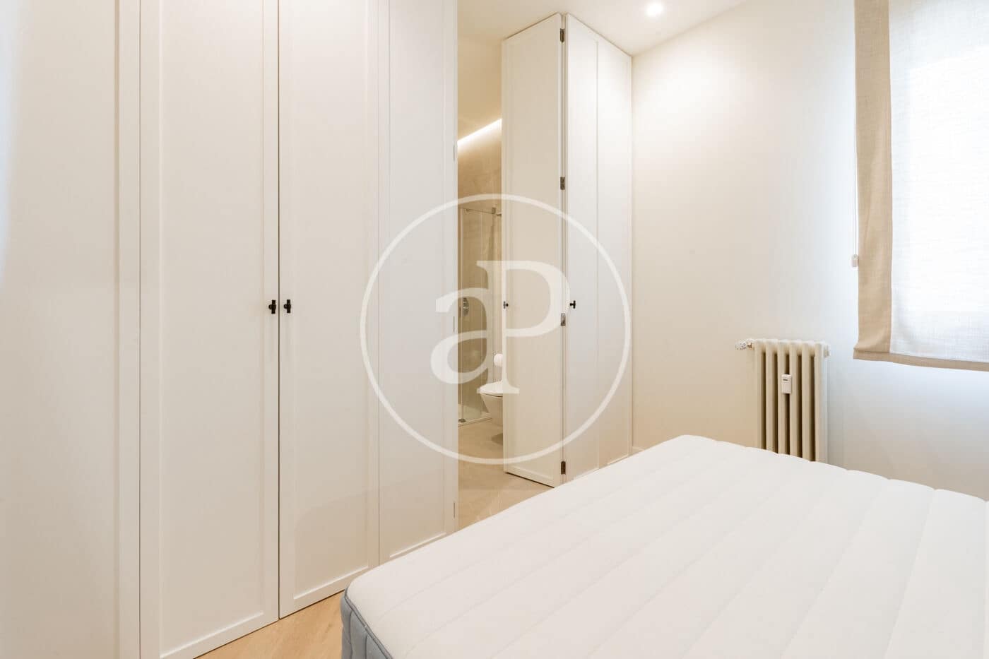 2 quarto Apartamento para arrendar em Madrid cidade - 3 100 € (Ref: 9815859)