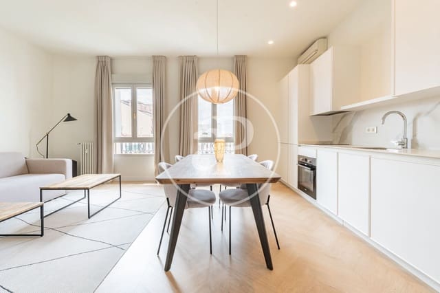 2 quarto Apartamento para arrendar em Ibiza, Madrid cidade - 3 100 € (Ref: 9815859)