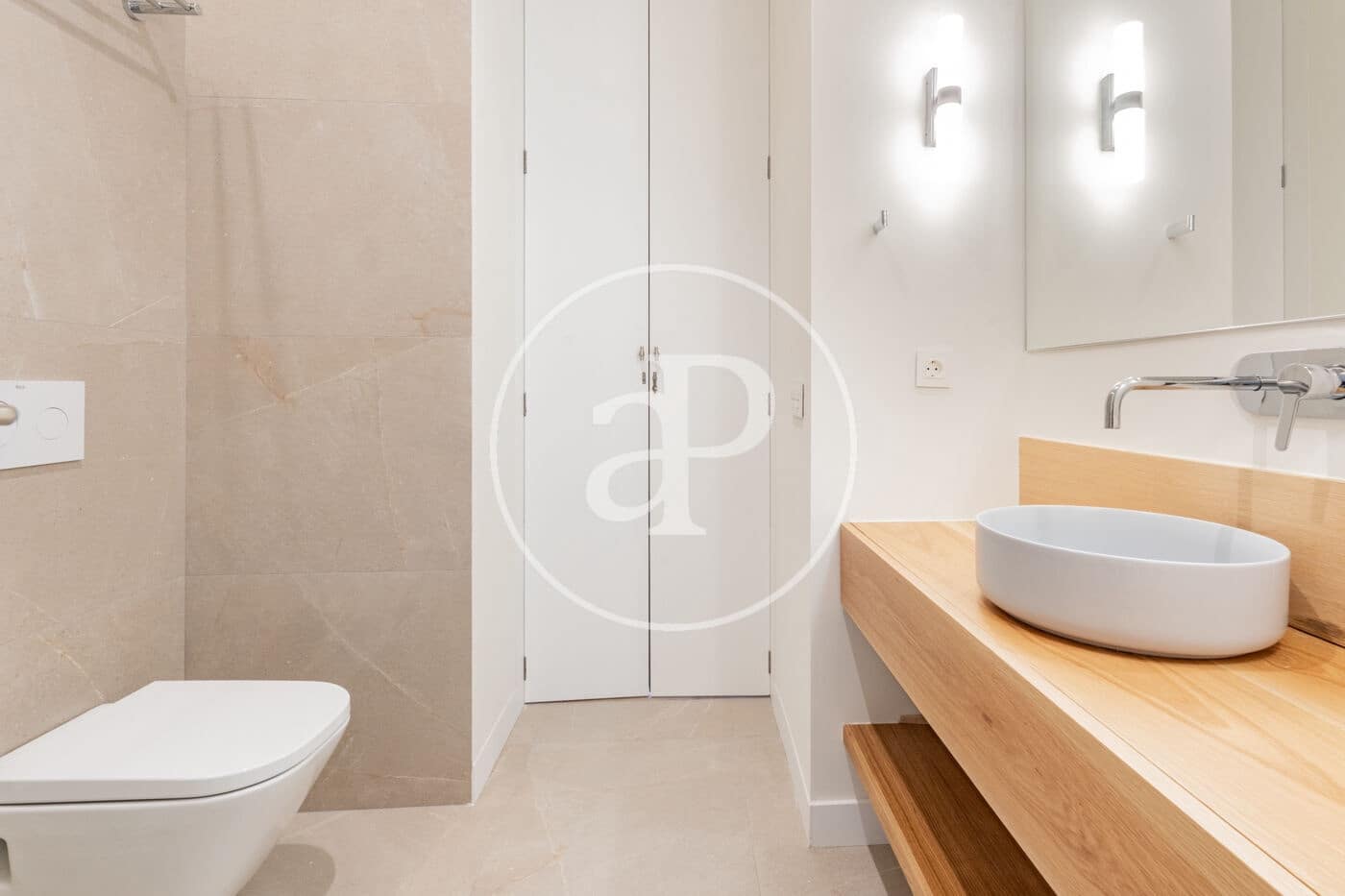 2 quarto Apartamento para arrendar em Madrid cidade - 3 100 € (Ref: 9815859)