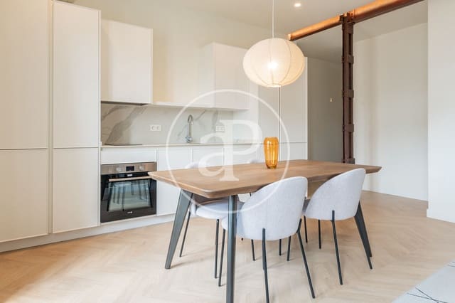 2 quarto Apartamento para arrendar em Ibiza, Madrid cidade - 3 100 € (Ref: 9815859)