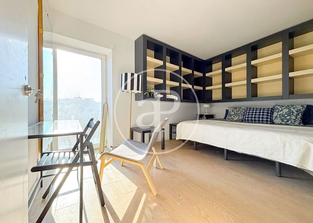 5 Zimmer Villa zu verkaufen in Canillejas, Madrid Stadt - 550.000 € (Ref: 9815860)