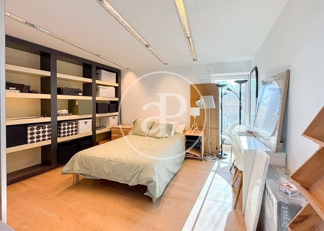 5 Zimmer Villa zu verkaufen in Canillejas, Madrid Stadt - 550.000 € (Ref: 9815860)