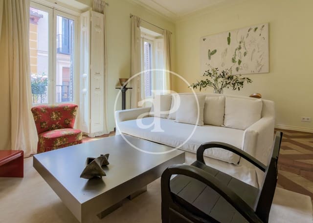 2 sovrum Lägenhet att hyra i Universidad, Madrid stad - 2 300 € (Ref: 9818239)