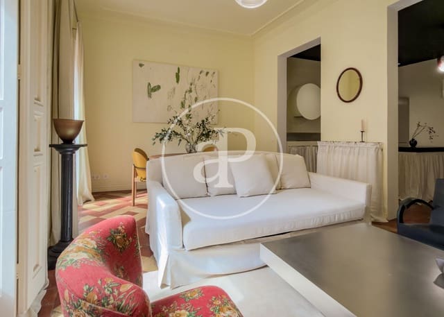 2 sovrum Lägenhet att hyra i Universidad, Madrid stad - 2 300 € (Ref: 9818239)