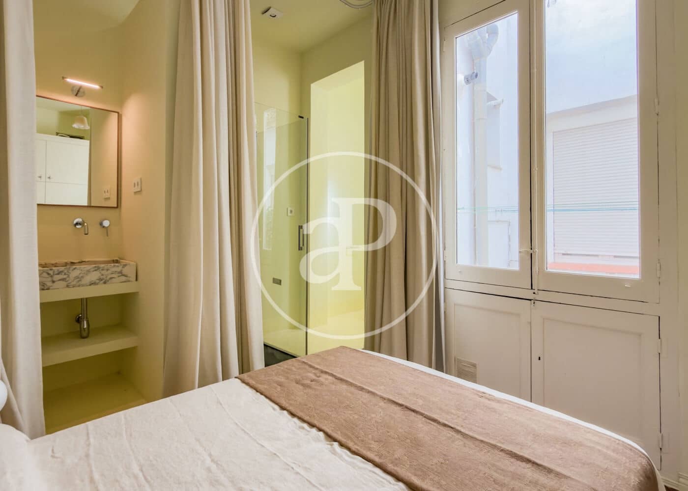 2 sovrum Lägenhet att hyra i Madrid stad - 2 300 € (Ref: 9818239)