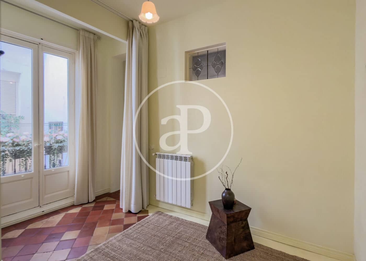 2 sovrum Lägenhet att hyra i Madrid stad - 2 300 € (Ref: 9818239)