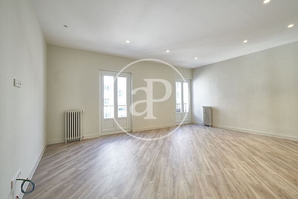 2 makuuhuone Huoneisto vuokrattavana paikassa Madrid kaupunki - 3 500 € (Ref: 9818241)