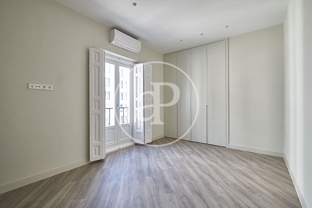 2 makuuhuone Huoneisto vuokrattavana paikassa Madrid kaupunki - 3 500 € (Ref: 9818241)