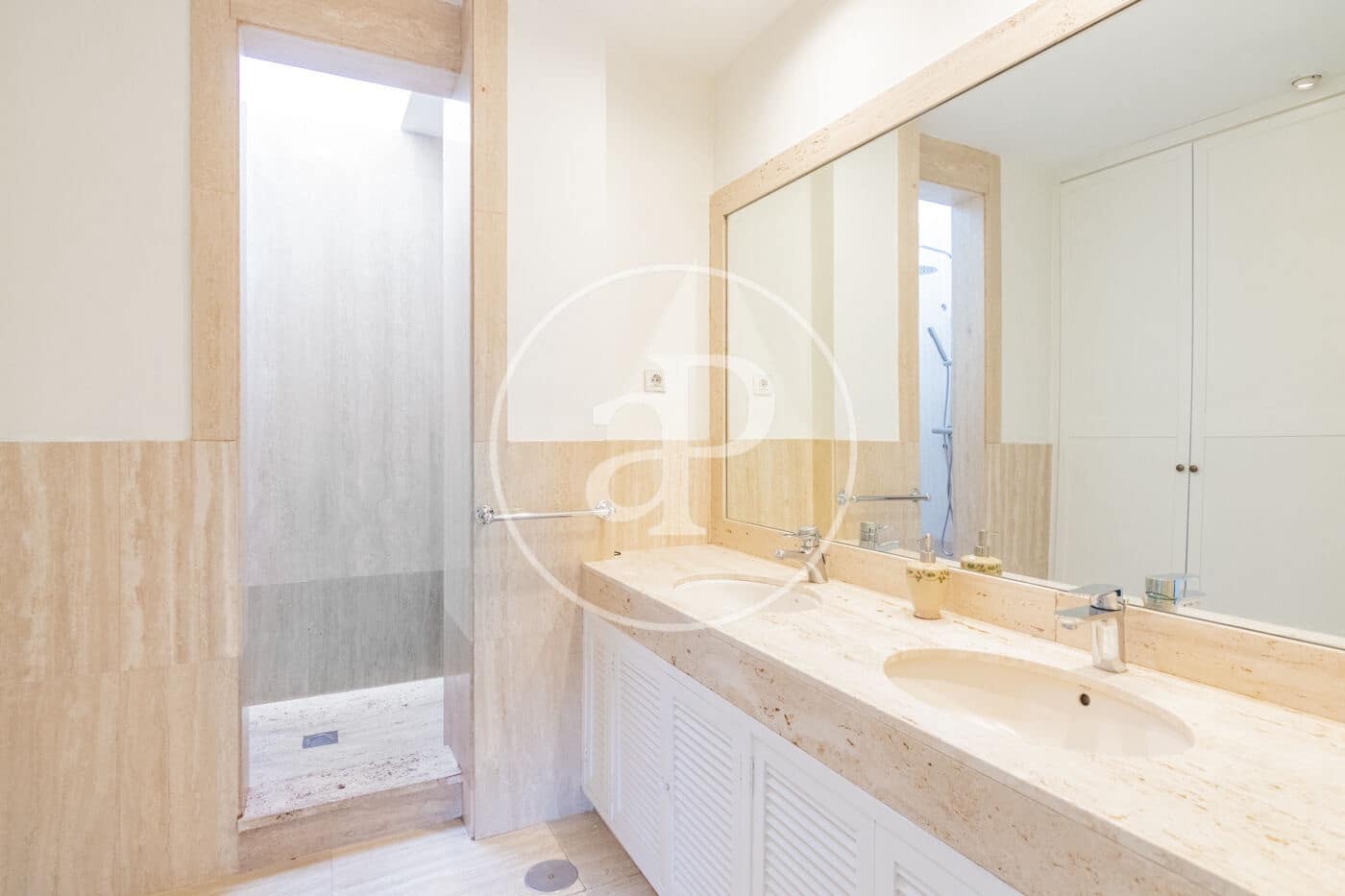 5 makuuhuone Huvila vuokrattavana paikassa Madrid kaupunki - 9 300 € (Ref: 9818243)