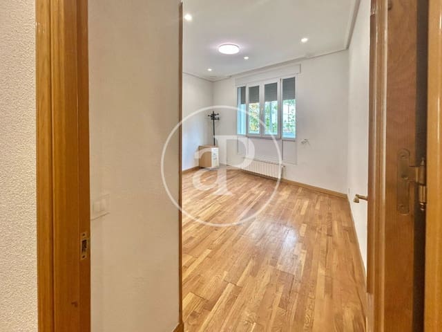 4 Zimmer Apartment zu verkaufen in Cuatro Caminos, Madrid Stadt - 980.000 € (Ref: 9818244)