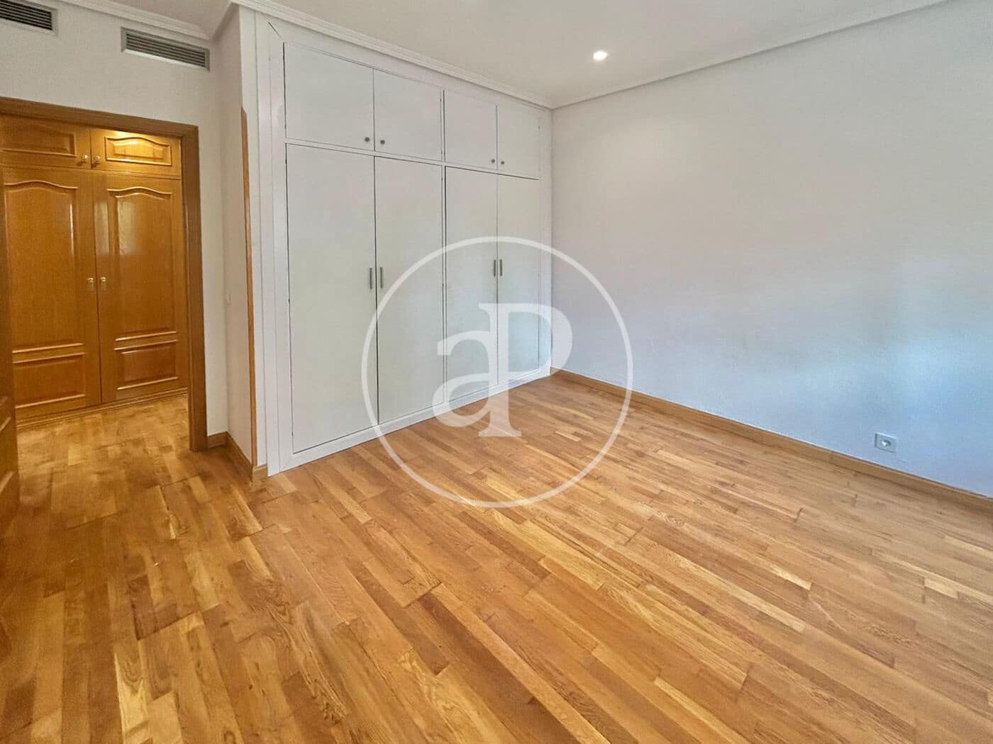 4 Zimmer Apartment zu verkaufen in Madrid Stadt - 980.000 € (Ref: 9818244)