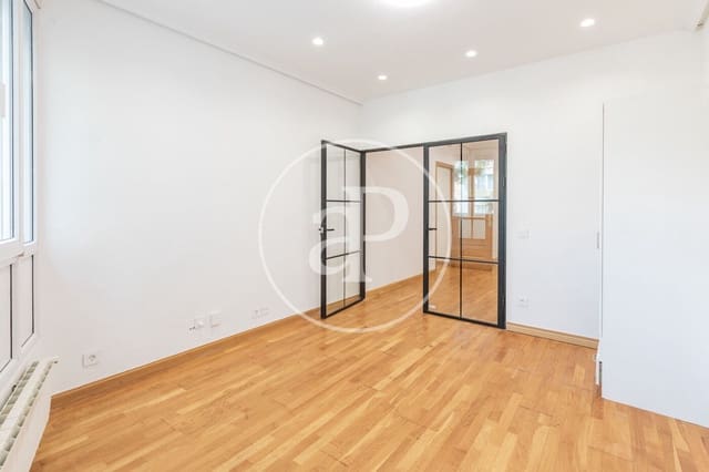 4 makuuhuone Huoneisto myytävänä paikassa Cuatro Caminos, Madrid kaupunki - 980 000 € (Ref: 9818244)