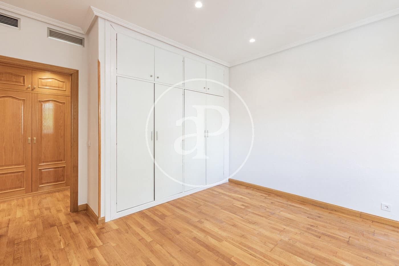 5 bedroom Apartment for sale in Madrid city - € 980,000 (Ref: 9818244)