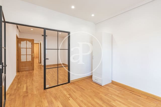 4 makuuhuone Huoneisto myytävänä paikassa Cuatro Caminos, Madrid kaupunki - 980 000 € (Ref: 9818244)