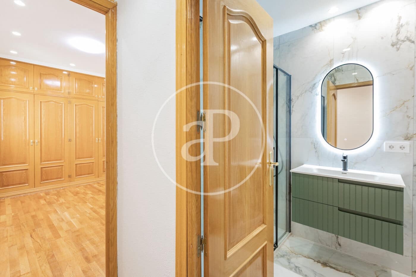 5 bedroom Apartment for sale in Madrid city - € 980,000 (Ref: 9818244)
