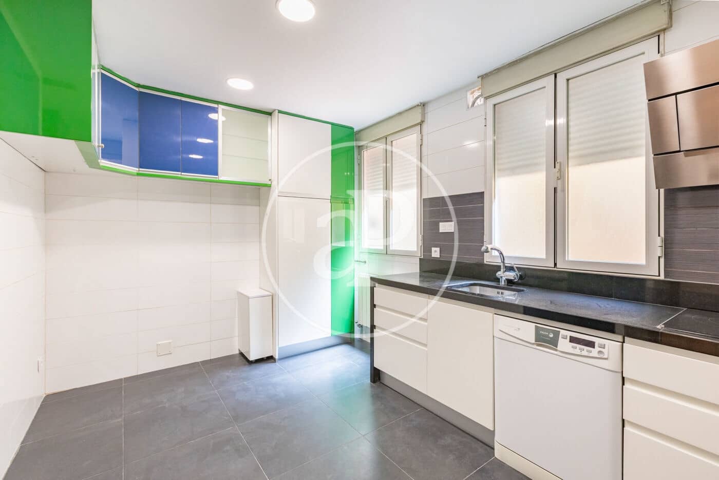 5 bedroom Apartment for sale in Madrid city - € 980,000 (Ref: 9818244)