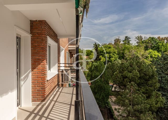 4 sypialnia Apartament na sprzedaż w Jerónimos, Miasto Madryt - 1 440 000 € (Ref: 9820527)