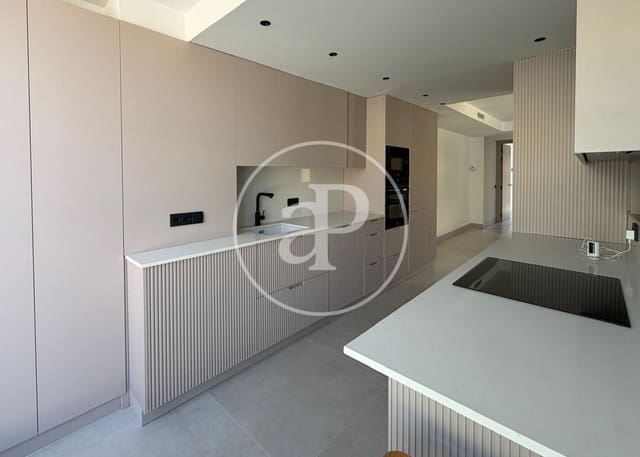 3 sypialnia Apartament na sprzedaż w Fuente del Berro, Miasto Madryt - 1 280 000 € (Ref: 9820529)