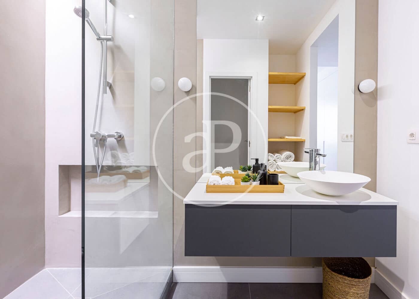 Apartamento de 5 habitaciones en Madrid ciudad en alquiler - 14.000 € (Ref: 9822940)