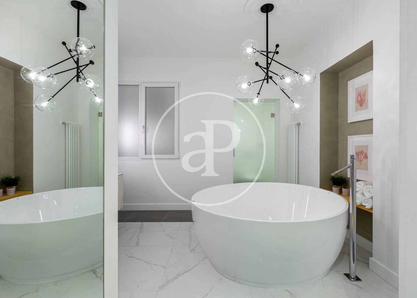 Apartamento de 5 habitaciones en Madrid ciudad en alquiler - 14.000 € (Ref: 9822940)
