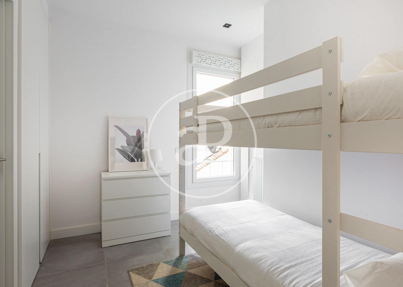 Apartamento de 5 habitaciones en Madrid ciudad en alquiler - 14.000 € (Ref: 9822940)