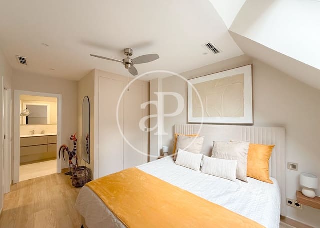 2 camera da letto Appartamento in vendita in Cortes, Madrid città - 1.120.000 € (Rif: 9822943)