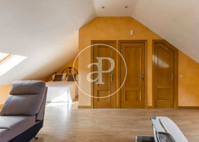 4 camera da letto Villa in vendita in San Juan Bautista, Madrid città - 1.300.000 € (Rif: 9825262)