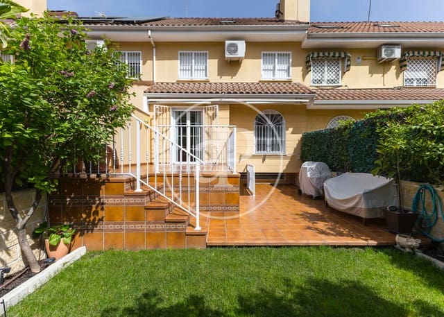 4 camera da letto Villa in vendita in San Juan Bautista, Madrid città - 1.300.000 € (Rif: 9825262)