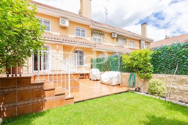 4 soveværelse Villa til salg i San Juan Bautista, Madrid by - € 1.300.000 (Ref: 9825262)