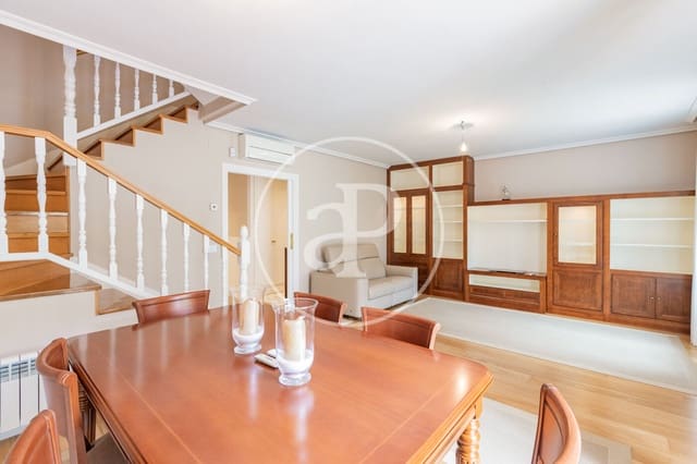 4 soveværelse Villa til salg i San Juan Bautista, Madrid by - € 1.300.000 (Ref: 9825262)
