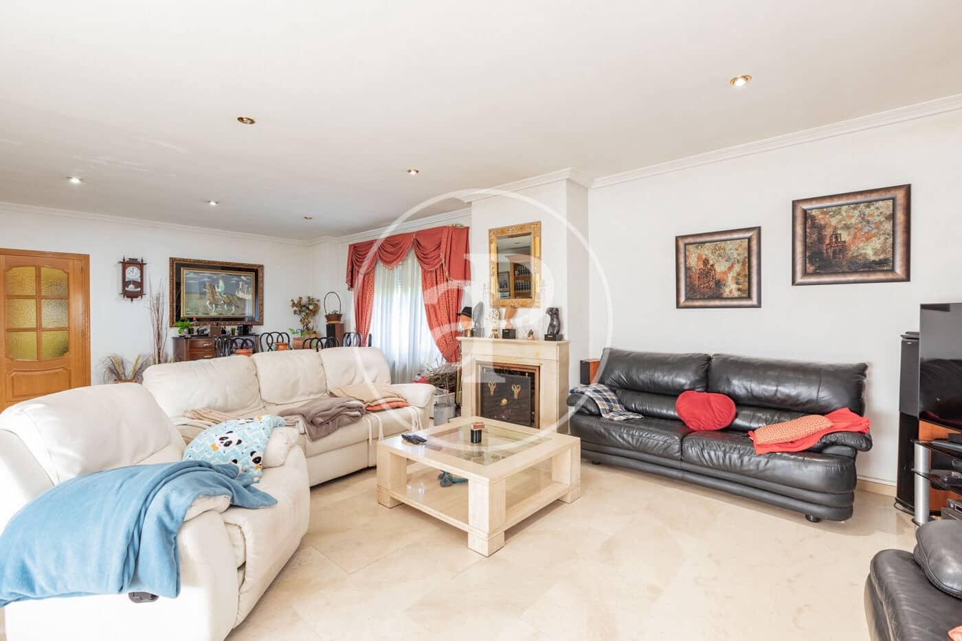7 soveværelse Villa til salg i Las Rozas de Madrid med swimmingpool - € 1.400.000 (Ref: 9825264)