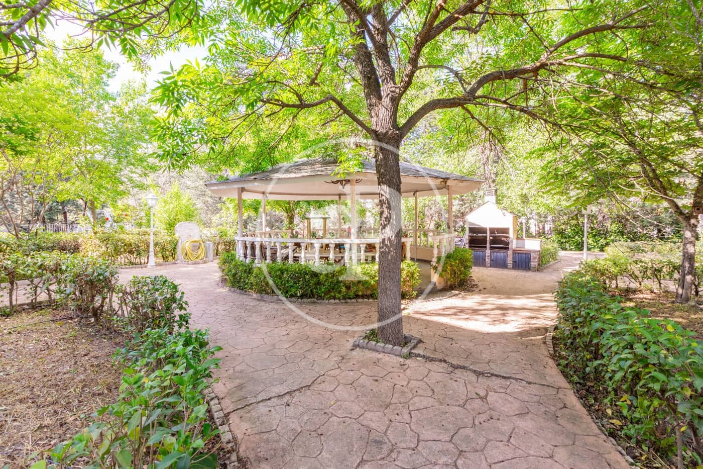 7 soveværelse Villa til salg i Las Rozas de Madrid med swimmingpool - € 1.400.000 (Ref: 9825264)