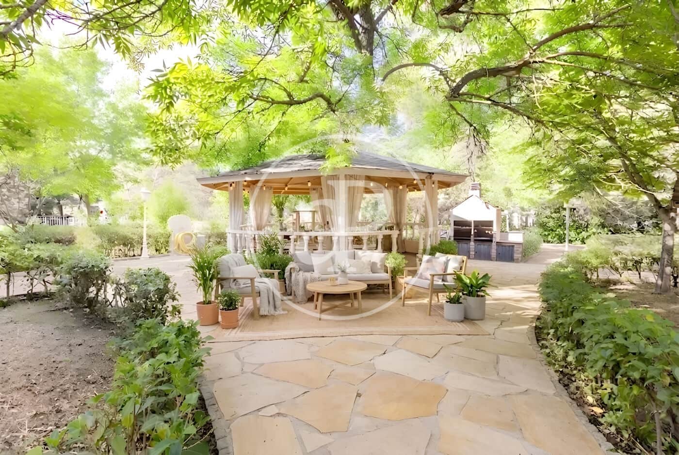 7 bedroom Villa for sale in Las Rozas de Madrid with pool - € 1,400,000 (Ref: 9825264)
