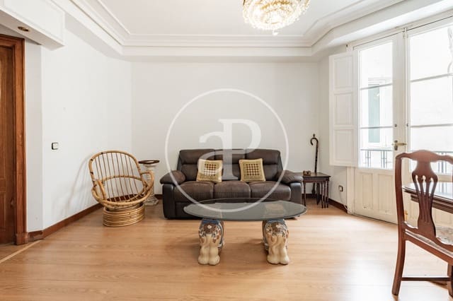 Apartamento de 5 habitaciones en Sol, Madrid ciudad en venta - 1.195.000 € (Ref: 9825265)