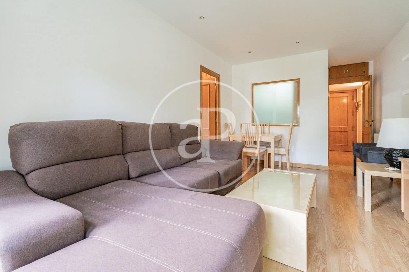 1 soveværelse Lejlighed til leje i Madrid by med swimmingpool garage - € 1.250 (Ref: 9825266)
