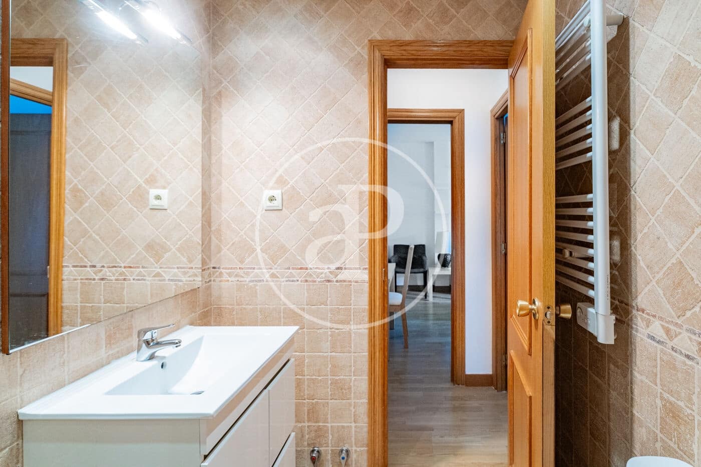 1 soveværelse Lejlighed til leje i Madrid by med swimmingpool garage - € 1.250 (Ref: 9825266)