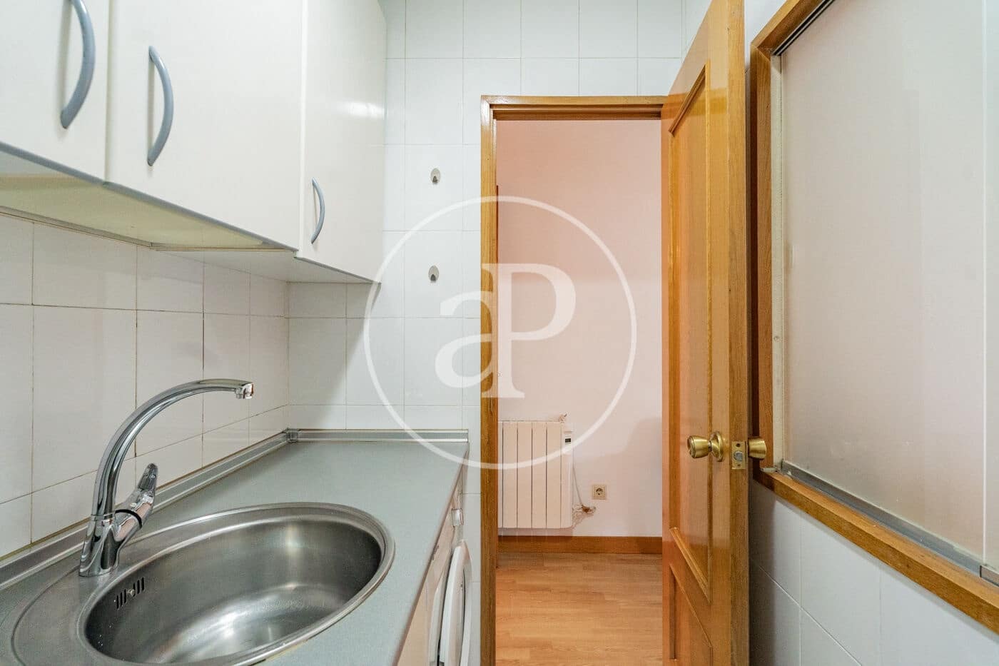 1 soveværelse Lejlighed til leje i Madrid by med swimmingpool garage - € 1.250 (Ref: 9825266)