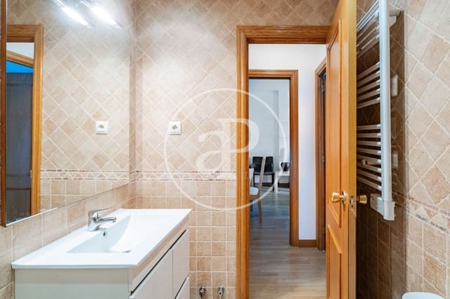 1 soveværelse Lejlighed til leje i Concepción, Madrid by med swimmingpool garage - € 1.250 (Ref: 9825266)