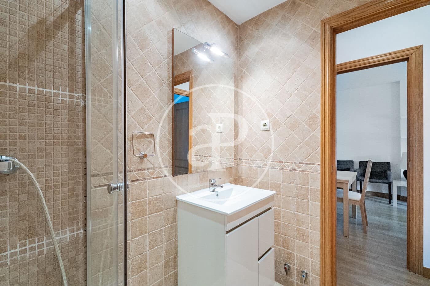 1 soveværelse Lejlighed til leje i Madrid by med swimmingpool garage - € 1.250 (Ref: 9825266)
