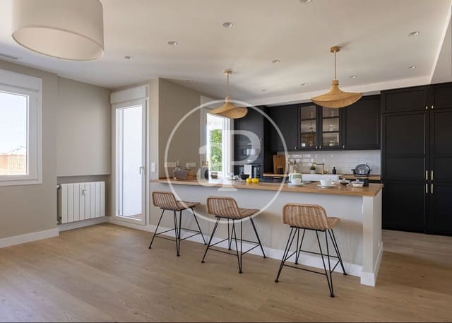 3 soveværelse Penthouse til salg i Cuatro Caminos, Madrid by - € 1.588.000 (Ref: 9825268)