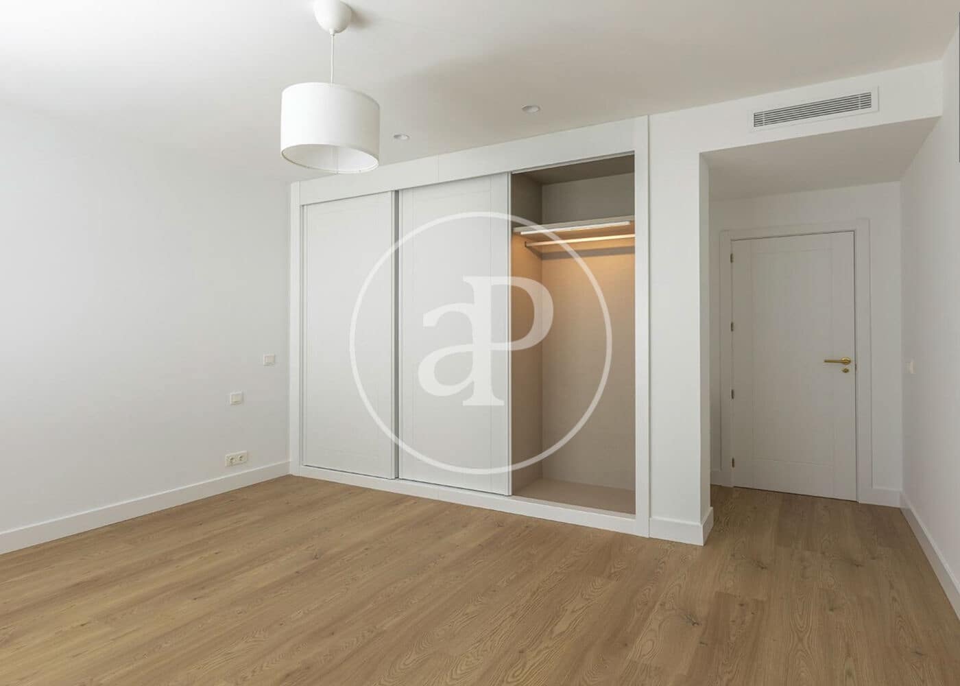 3 soveværelse Penthouse til salg i Madrid by - € 1.588.000 (Ref: 9825268)