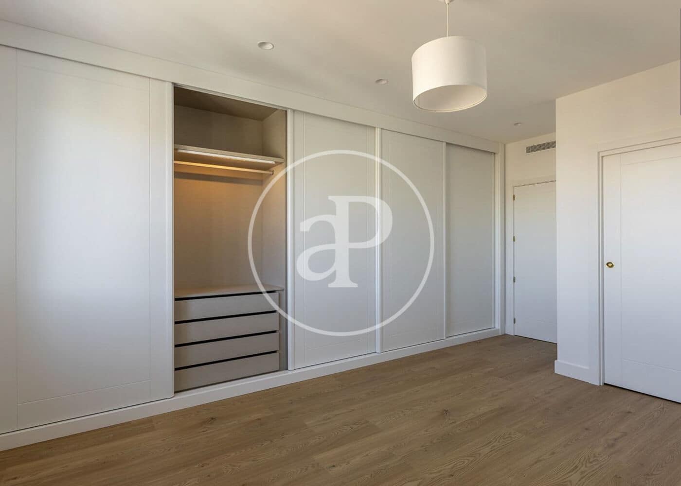 3 soveværelse Penthouse til salg i Madrid by - € 1.588.000 (Ref: 9825268)