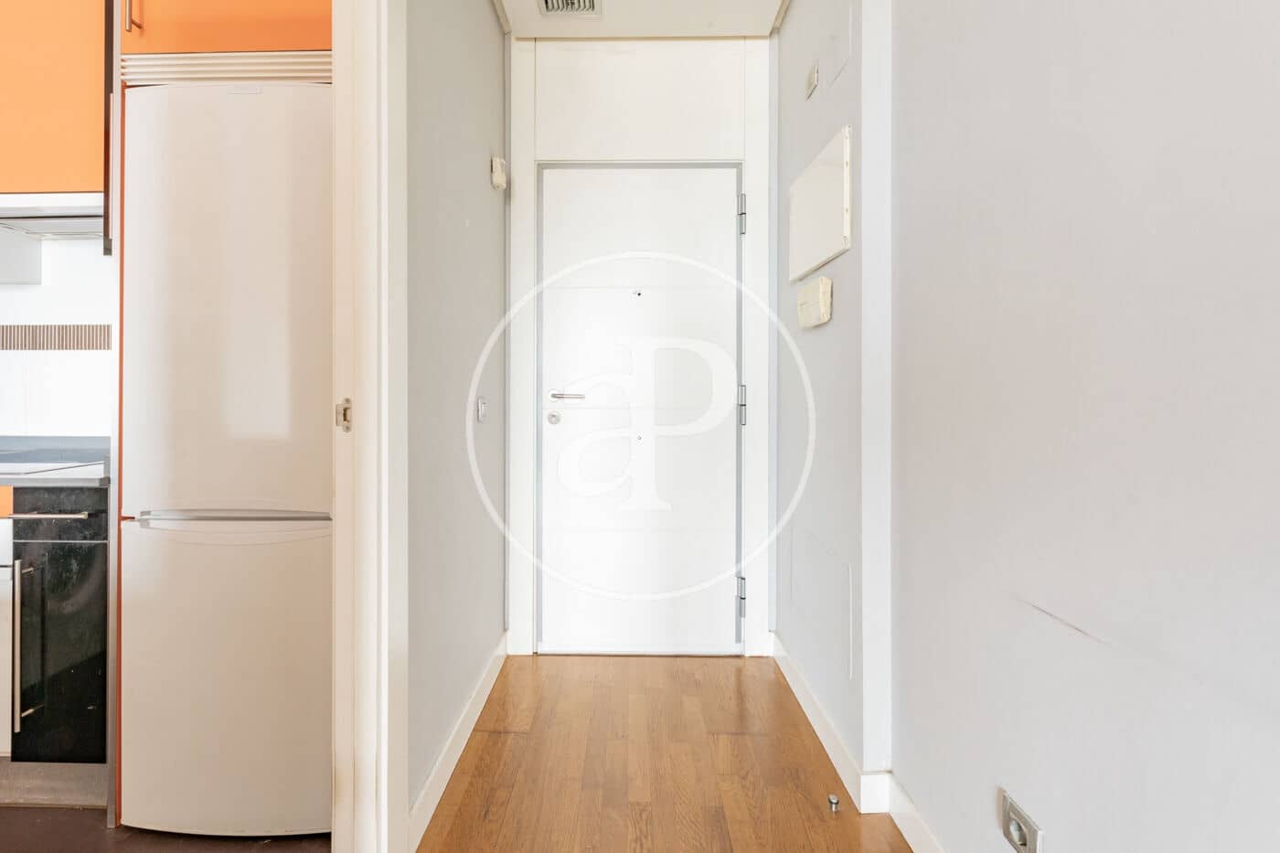 1 sypialnia Apartament do wynajęcia w Miasto Madryt z basenem garażem - 1 300 € (Ref: 9829168)
