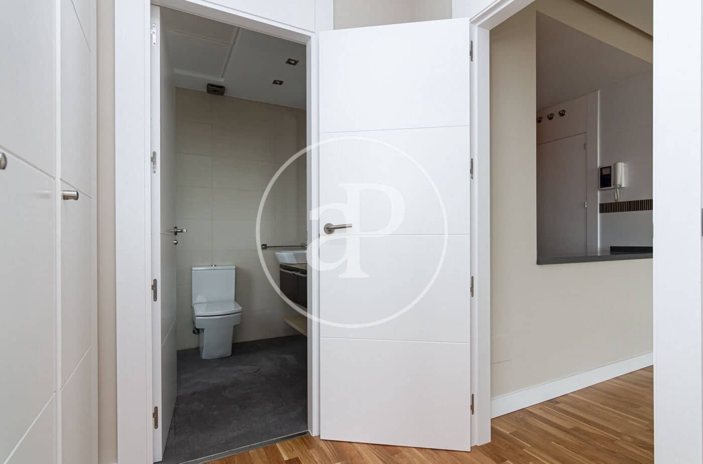 1 sypialnia Apartament do wynajęcia w Miasto Madryt z basenem garażem - 1 300 € (Ref: 9829169)