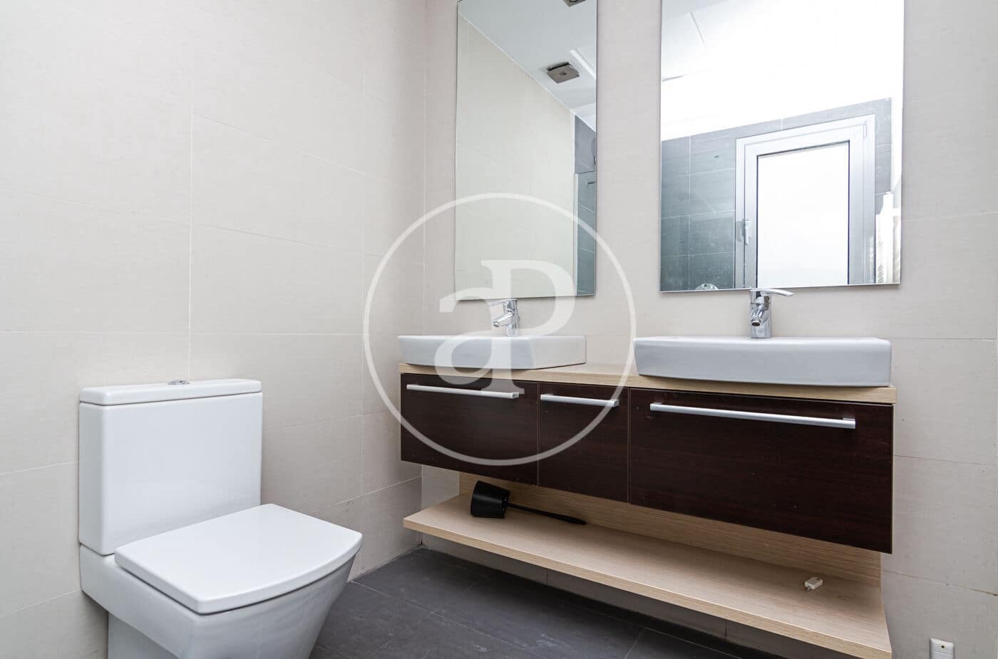 1 sypialnia Apartament do wynajęcia w Miasto Madryt z basenem garażem - 1 300 € (Ref: 9829169)