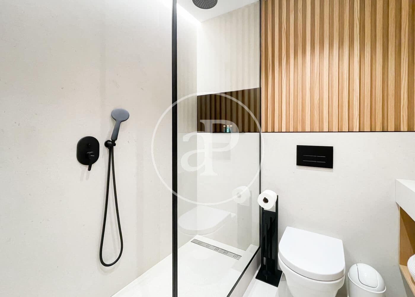 Appartement de 3 chambres à louer à Madrid ville - 4 100 € (Ref: 9831543)