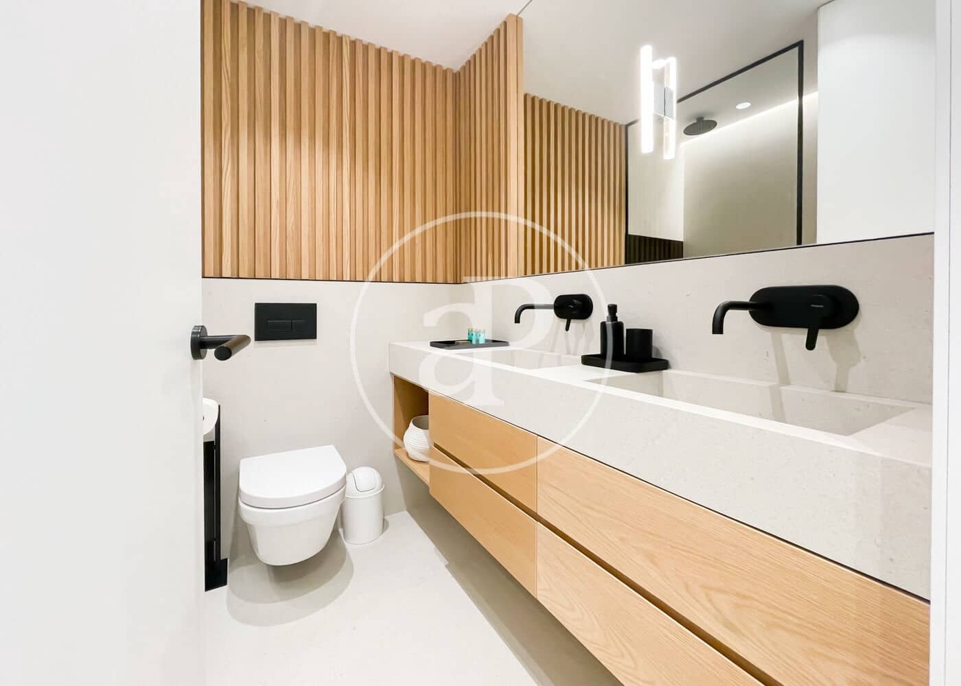 Appartement de 3 chambres à louer à Madrid ville - 4 100 € (Ref: 9831543)