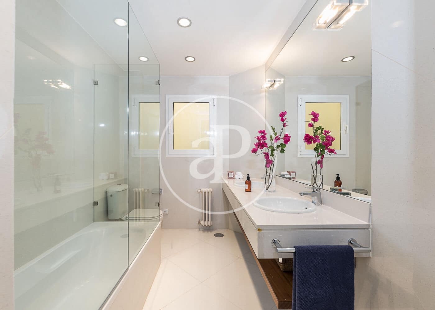 Appartement de 4 chambres à louer à Madrid ville - 7 000 € (Ref: 9831544)