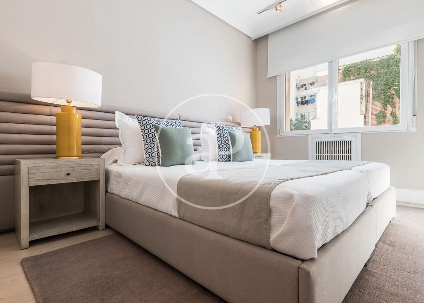 Appartement de 4 chambres à louer à Madrid ville - 7 000 € (Ref: 9831544)